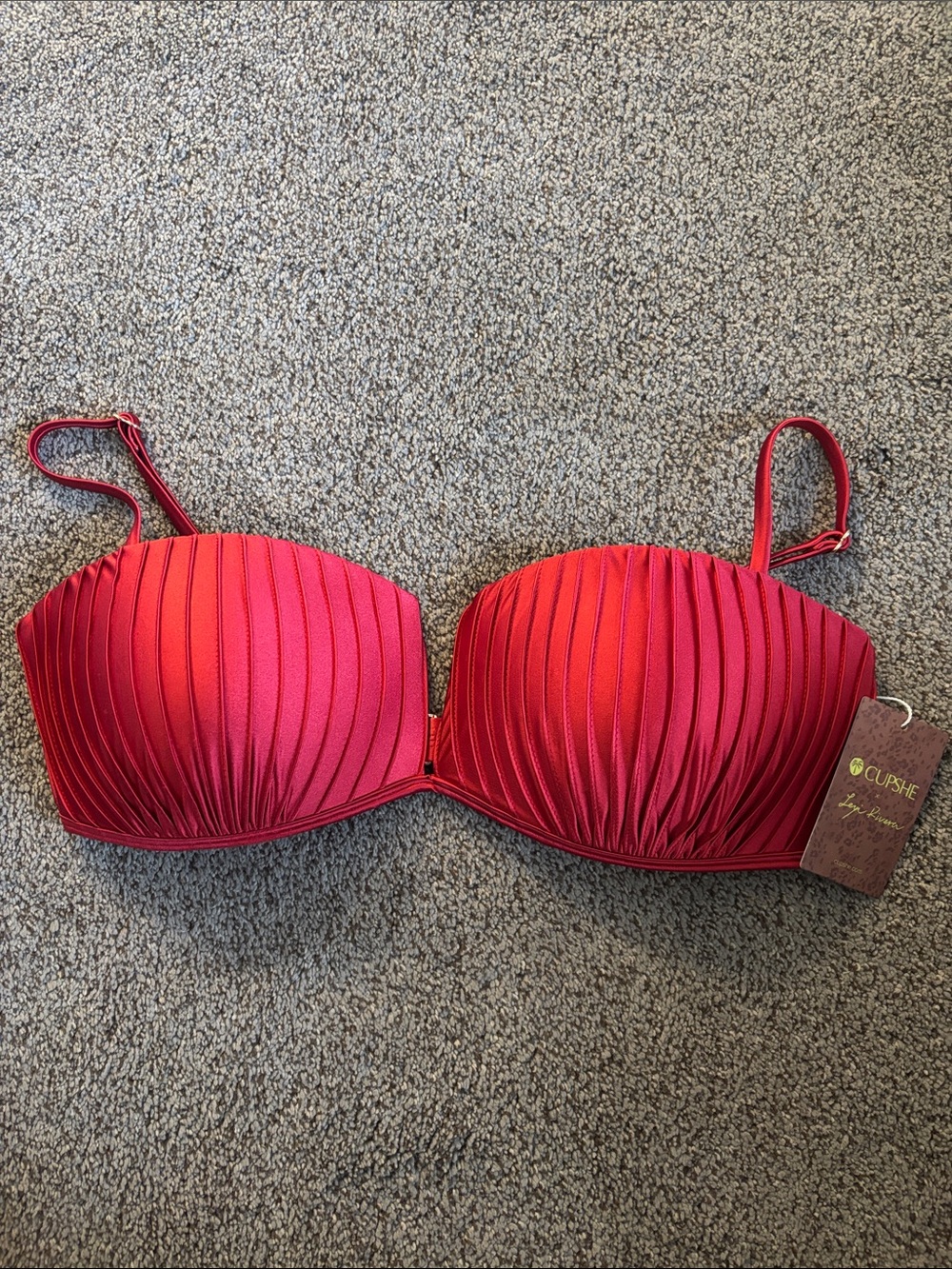 New NWT Cupshe red Pleated Bandeau Bikini Top sz L